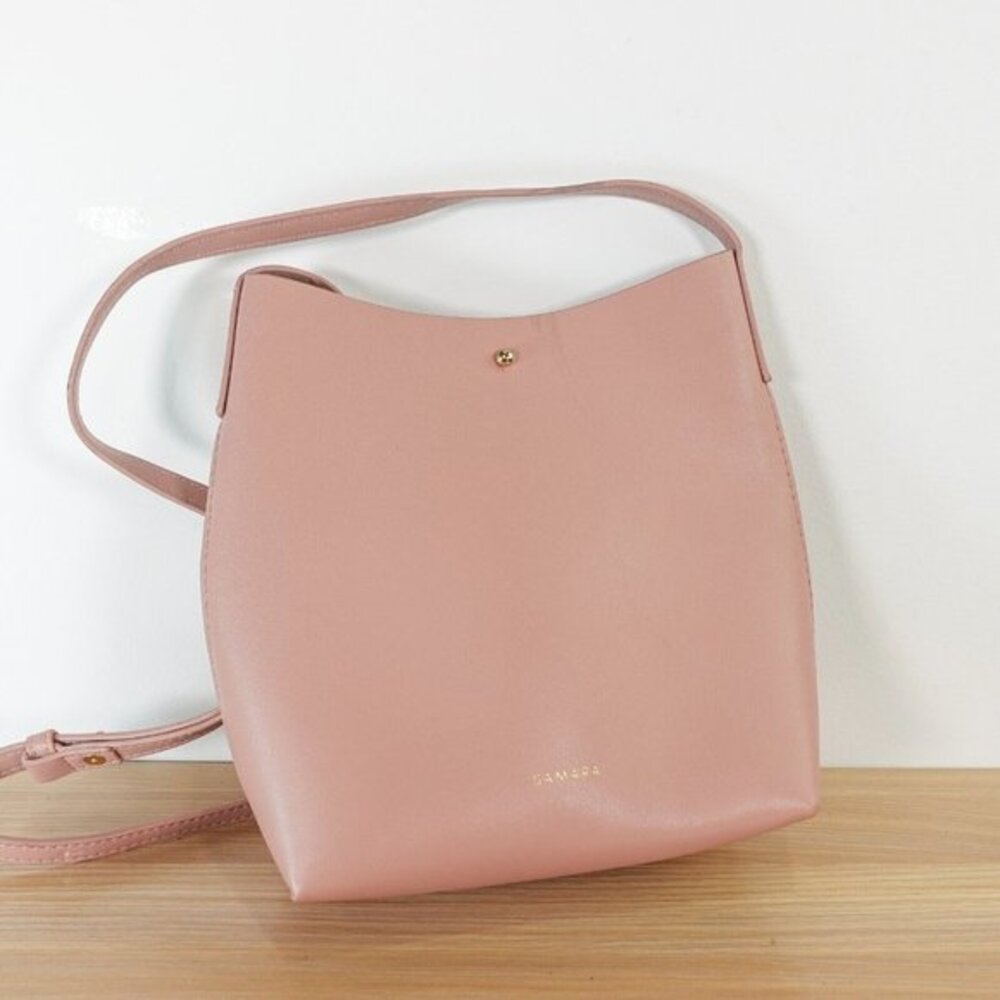 Clean Girl ANTHROPOLOGIE Pink Leather Crossbody Bag Purse Peony Vegan SAMARA